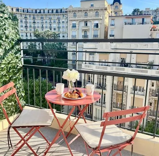 Charming Studio With Terrace