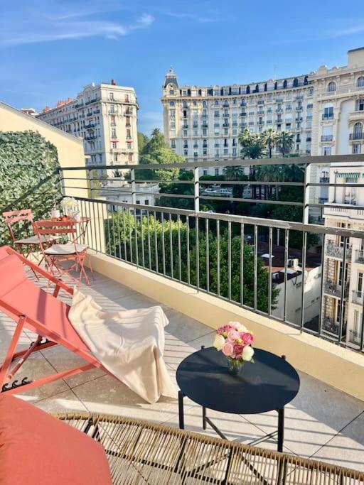 Charming Studio With Terrace